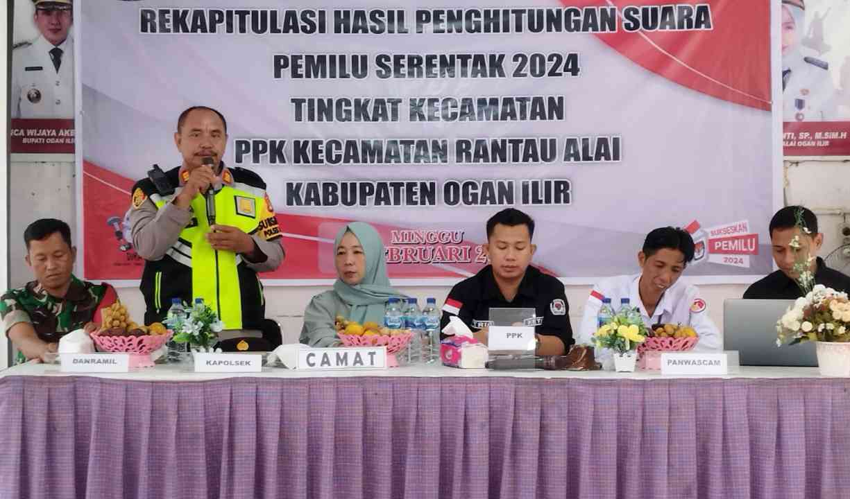 Polsek Rantau Alai Lakukan Monitoring Pelaksanaan Pleno Rekapitulasi Penghitungan Suara di PPK