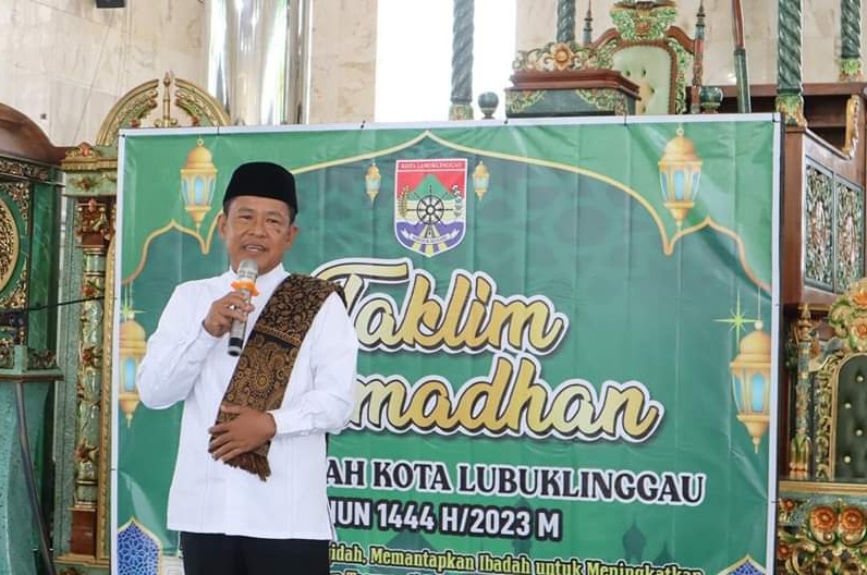   Wabup Muratara H Inayatullah, Beri Tausyiah di Taklim Ramadhan Pemkot Lubuklinggau