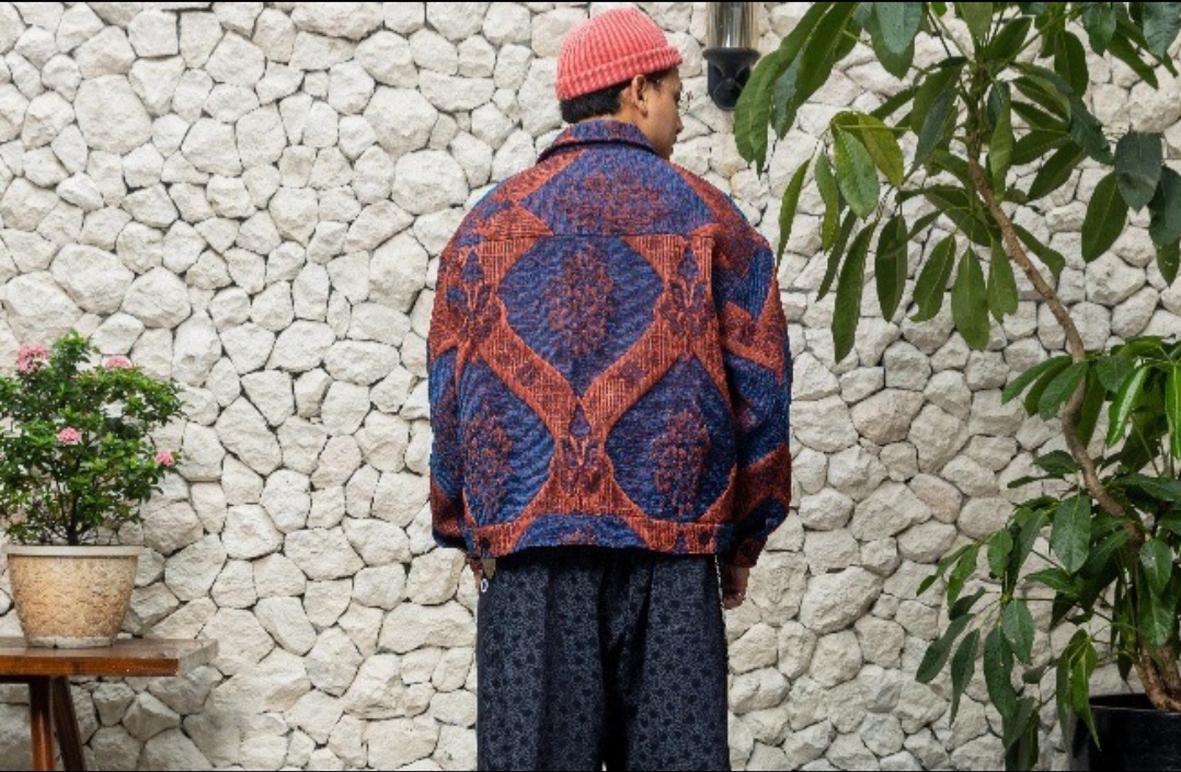 SIMPATI x Othman Hadirkan Jaket Limited Edition 'Phoenix Crest Jacket', Kini Bisa Dimiliki Eksklusif di MyTelk