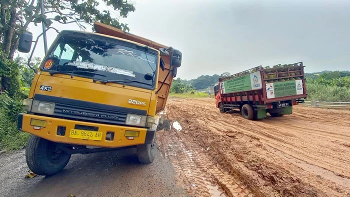 Bikin Macet Jalan Lingkar Muara Enim, Sopir Dump Truck yang Angkut Batu Bara Ilegal Jadi Tersangka