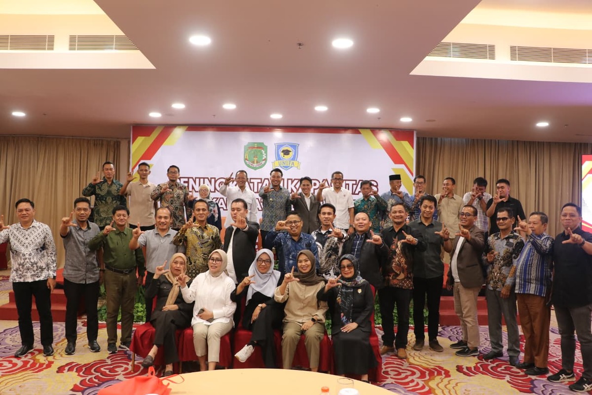 Perkuat Pengawasan Keuangan Daerah, Bupati Luwu Utara Buka Bimtek DPRD