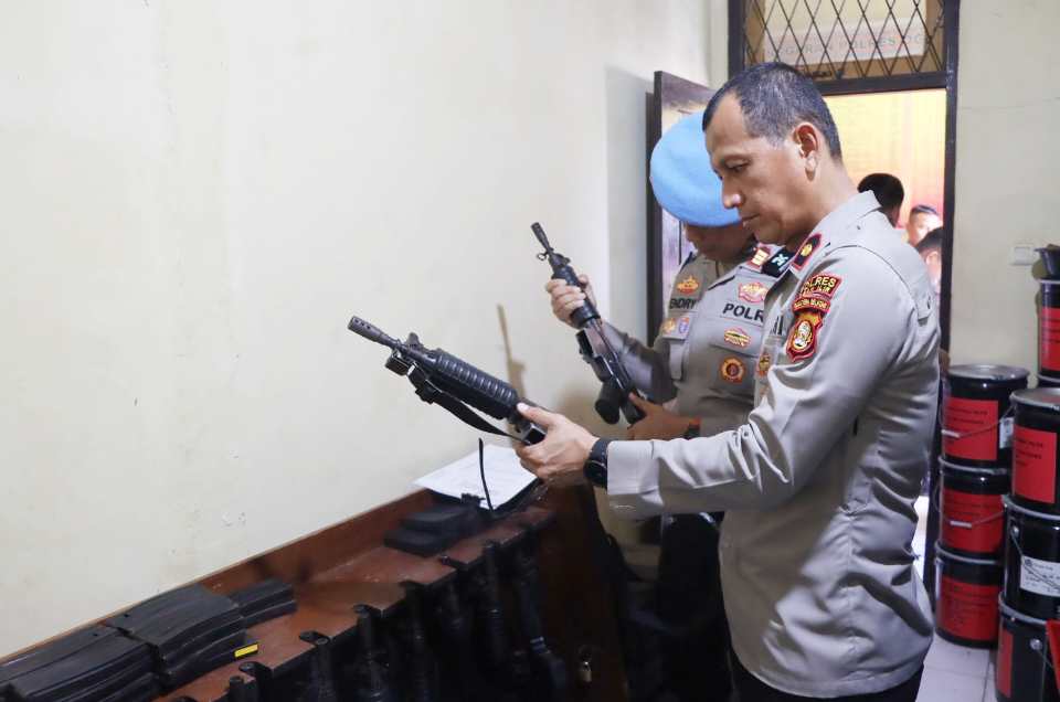 Pastikan Tertib Administrasi dan Kesiapan Personel, Polres Ogan Ilir Laksanakan Pengecekan Senjata Api Dinas
