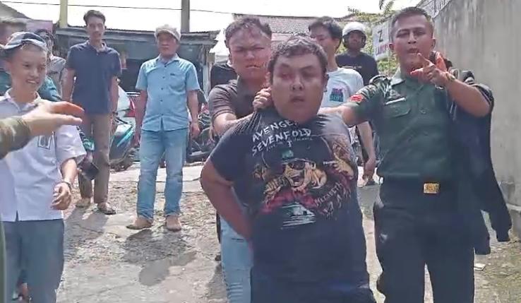 Rampas Tas Casis TNI, 2 Pelaku Jambret di Palembang Babak Belur Dimassa, Residivis Kasus yang Sama
