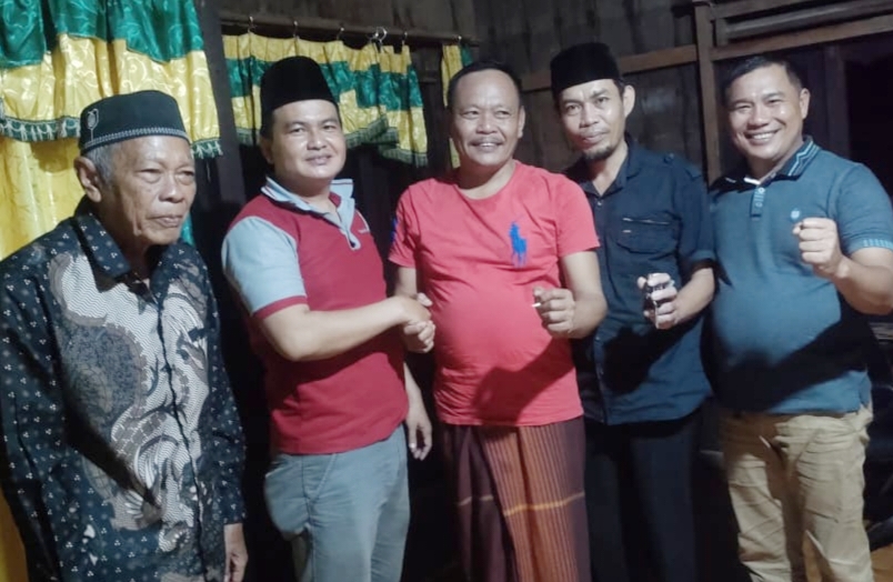 2 Kades yang Berselisih Paham Saat Pemilihan Ketua Forum Kades Kabupaten Ogan Ilir, Akhirnya Berdamai