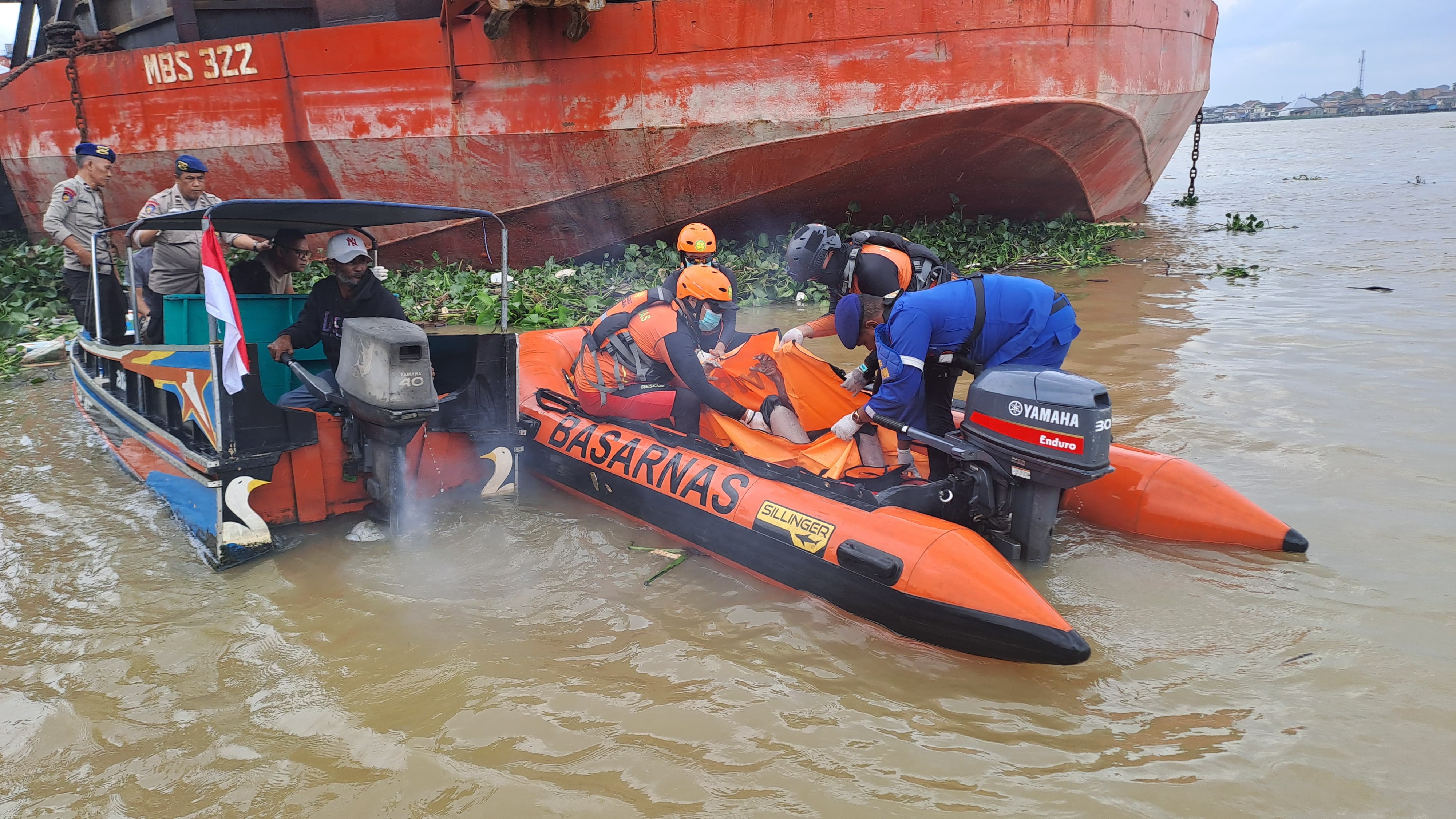 Tenggelam 2 Hari Saat Mandi di Pinggiran Sungai Musi Palembang, Bocah Perempuan Ditemukan Mengapung 