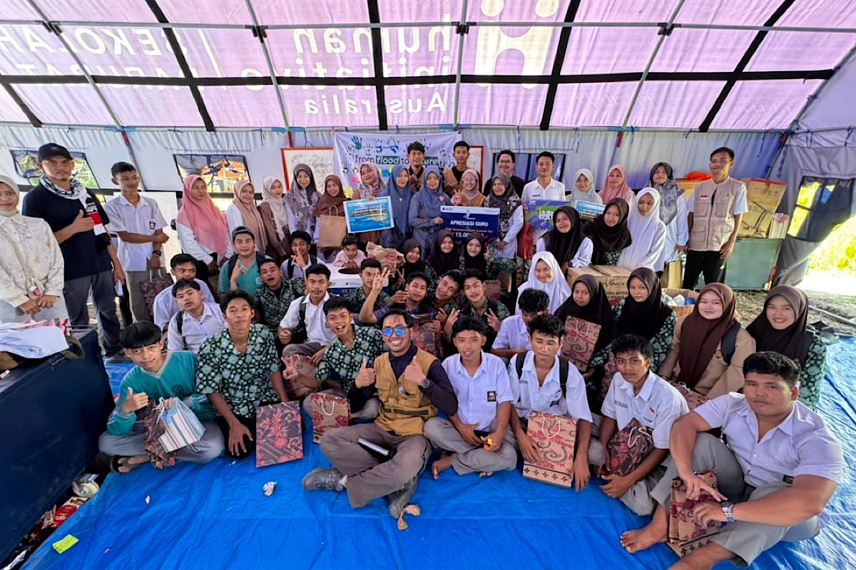 PTBA Perkuat Pemulihan Psikologis dan Sarana Pendidikan Pascabanjir Sumatera  