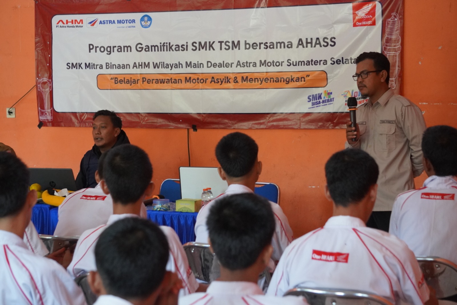 Gamifikasi SMK Bersama AHASS Dorong Semangat Belajar 193 Siswa TSM di Sumatera Selatan