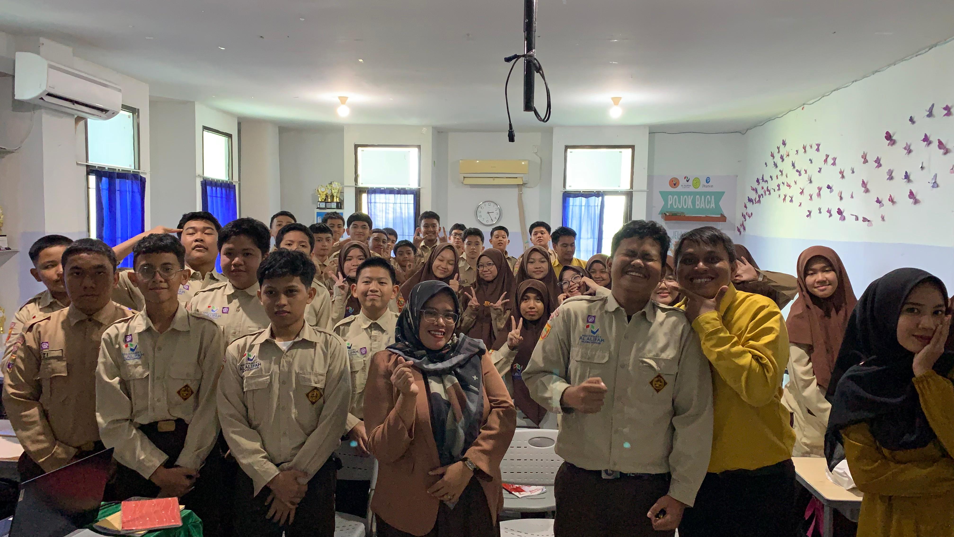 Dosen UBD Hadir di SMP Al-Alifah, Dorong Generasi Muda Sadar Bahaya Bullying