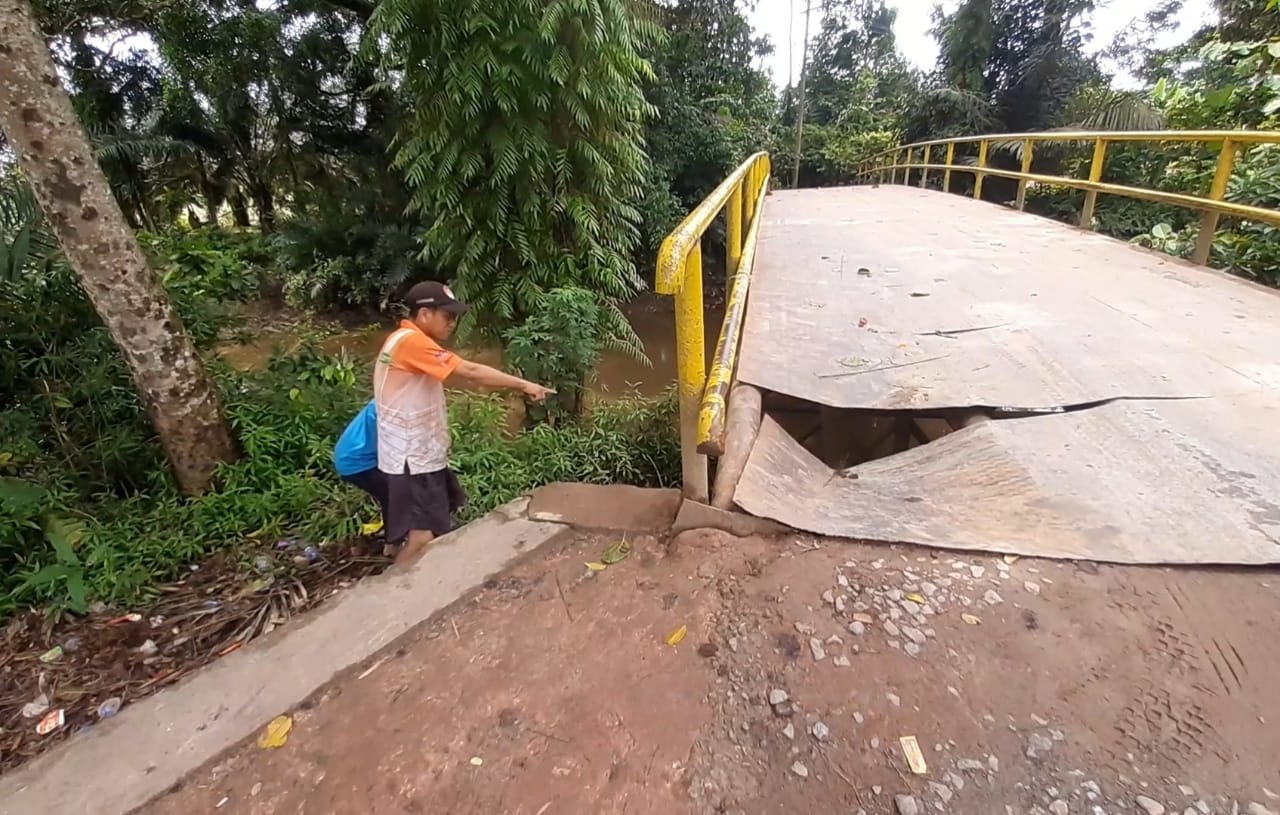 Jembatan Penghubung di Rantau Panjang Ogan Ilir Dikhawatirkan Ambruk, Gelagar Retak Bahkan Ada yang Patah