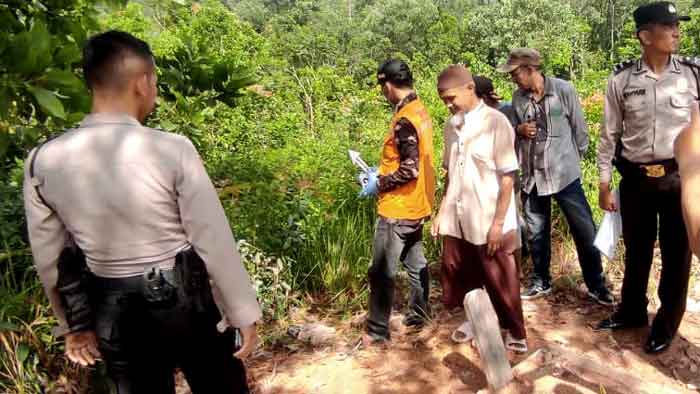 TEGA NIAN, Mayat Bayi Laki-laki Dibuang di Kuburan hingga Membusuk