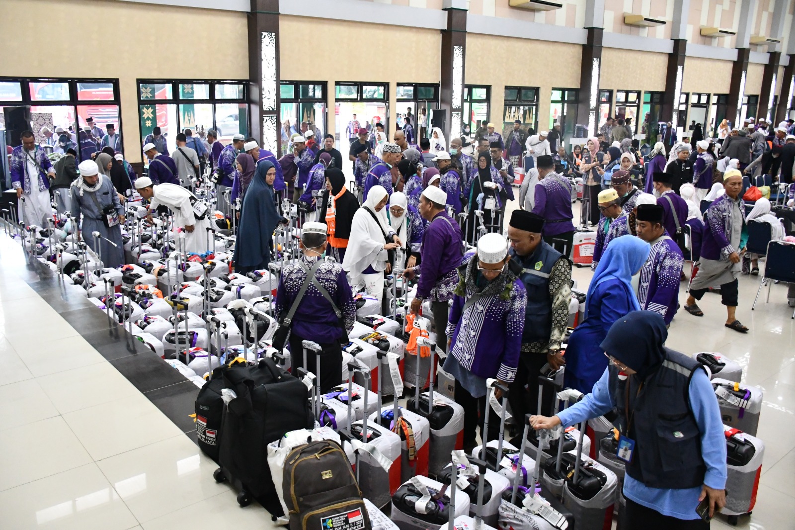 Jemaah Haji Kloter 15 Tiba di Kota Palembang, 22 Wafat dan 7 Masih Dirawat di Arab Saudi