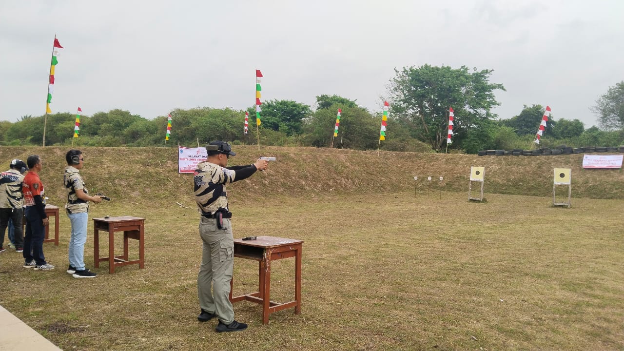 Lomba Menembak Eksekutif HUT ke-78 Kemerdekaan RI, Bhayangkari Kalahkan Kapolres Ogan Ilir