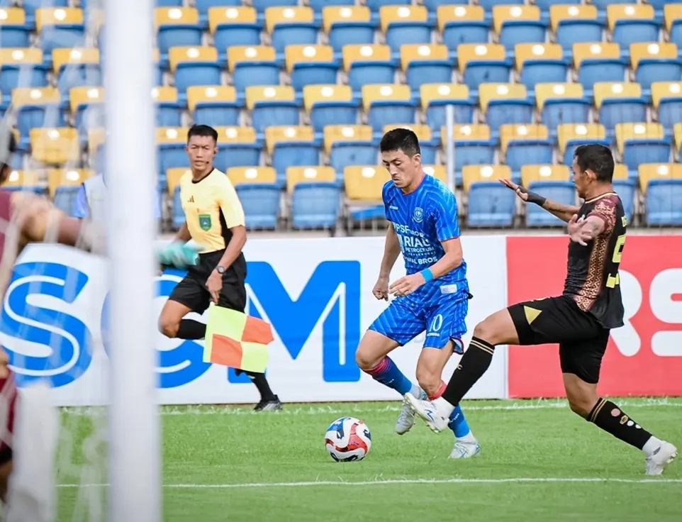 Bermain 10 Pemain, Sriwijaya FC Takluk 0-1 dari PSPS Pekanbaru