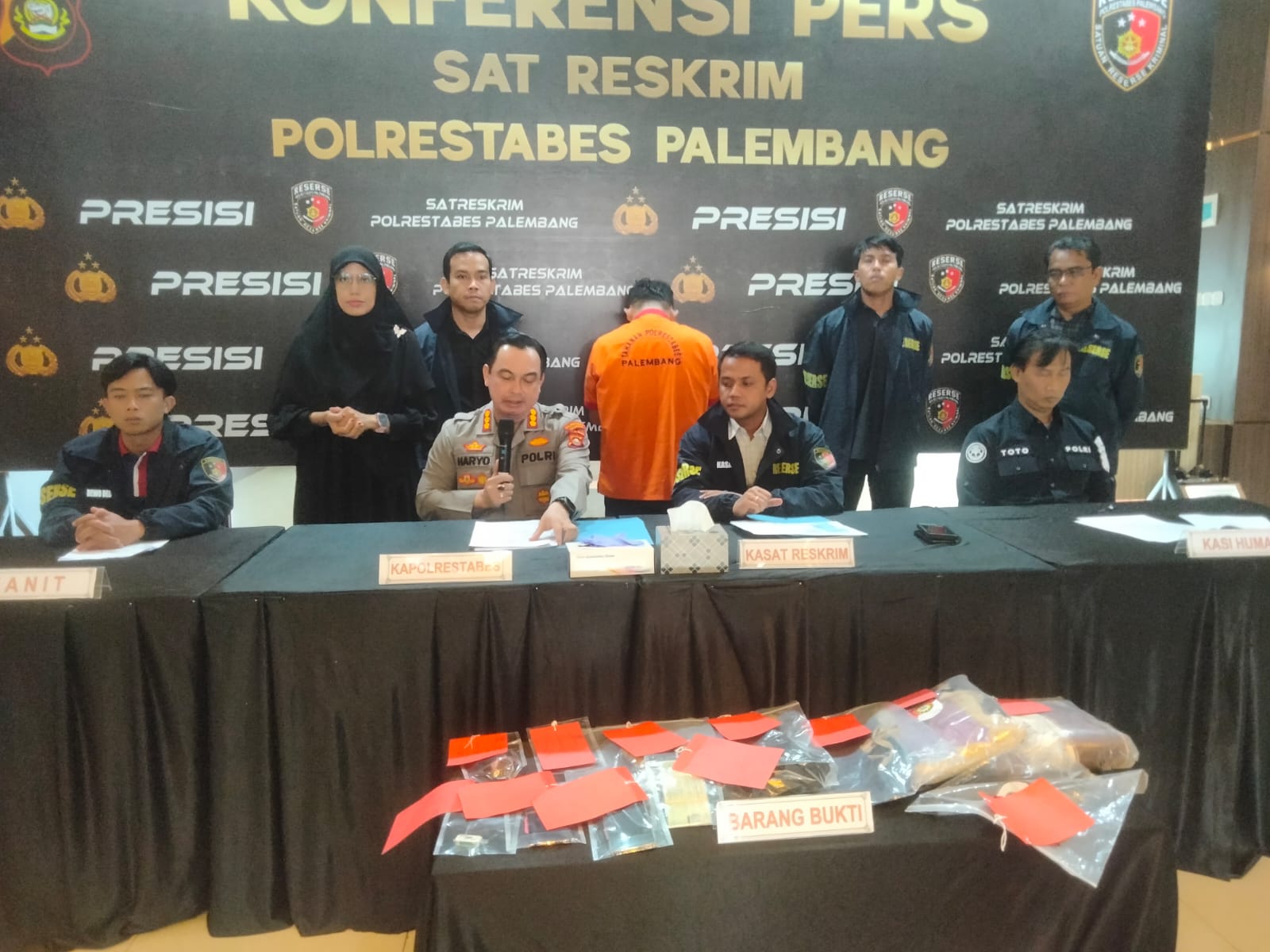 Modal Sajam Bentuk Sabit, Pelaku Bawa 3 Hp Uang Rp3juta ke Bandung Usai 'Habisi' Korban, Sakit Hati Diusir 