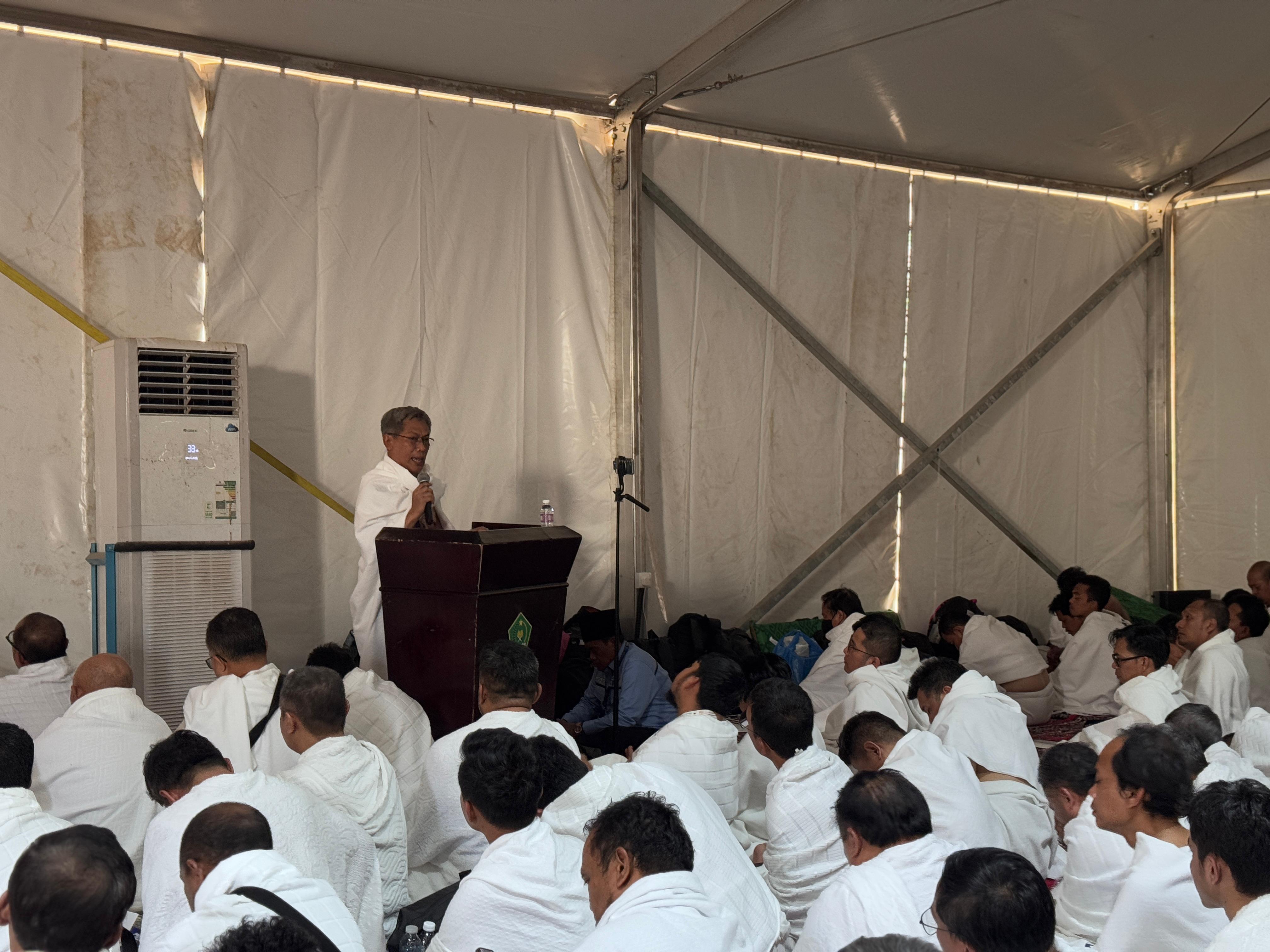 Jemaah Haji Indonesia Wukuf di Arafah, Amirulhaj Sampaikan Pesan Persaudaraan dan Semangat Kebangsaan