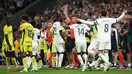 Bermain 10 Pemain, Real Madrid Menang 1-0 Atas Villareal