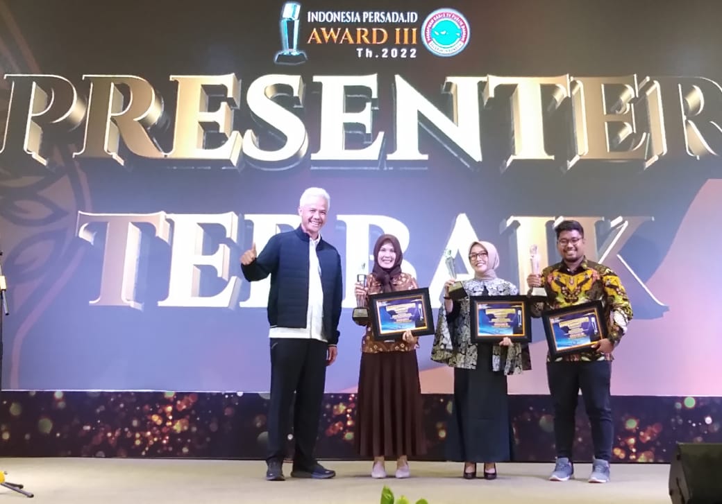 Elisa Anwiana Penyiar RGR Muba Raih Terbaik 1 Kategori Presenter Anugerah Persada.id