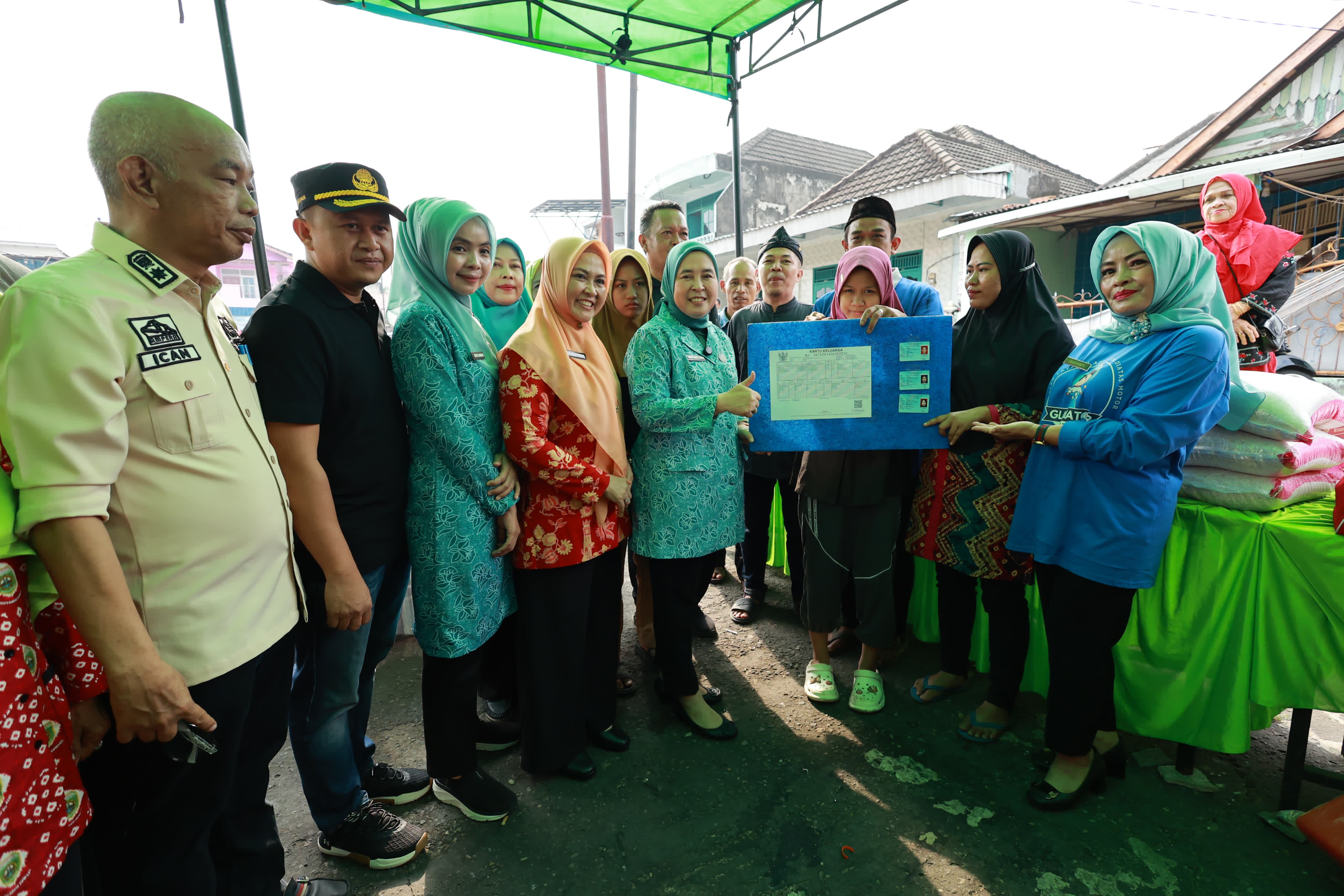 Dewi Sastrani Ratu Dewa Beri Pesan Menyentuh kepada Korban Kebakaran di Tulang Bawang V Palembang
