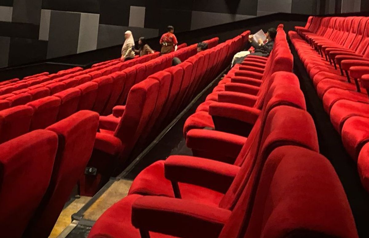 Bahaya Tersembunyi di Situs Ilegal Rebahin & LK21! INI 11 Alasan Kenapa Harus Beralih ke Streaming Film Legal