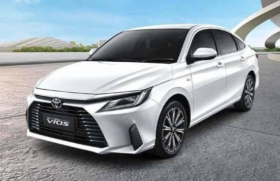 Punya Tenaga Besar dan Pilihan Mode Berkendara! Inilah 4 keunggulan Toyota Vios 2023