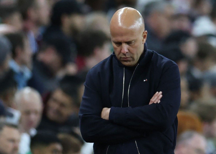 Dipecat Liverpool, Arne Slot Diincar AC Milan