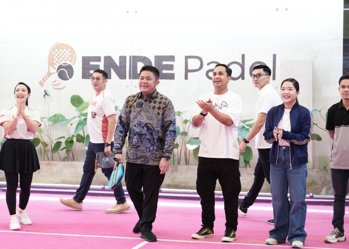 Buka Turnamen Padel Ende Vol. 1, Gubernur Herman Deru Tekankan Pentingnya Sportivitas dan Kebersamaan