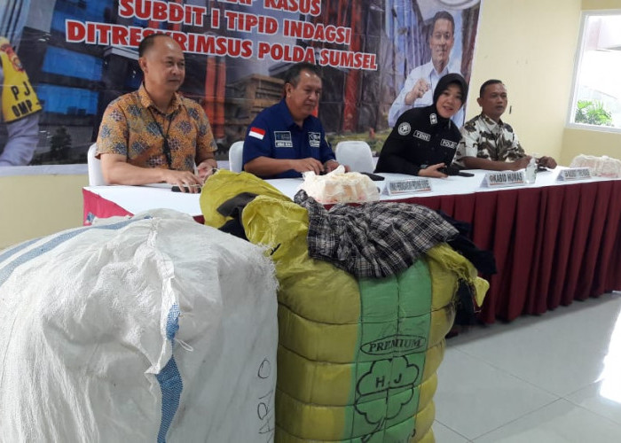 Polda Sumatera Selatan Amankan Puluhan Bal Karung Pakaian ‘Beje' yang Masuk Kota Palembang