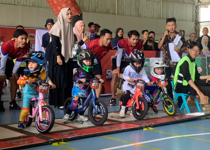 Ratusan Pembalap Cilik Adu Skill Ngebut di Competition Pushbike South Sumatera Series V