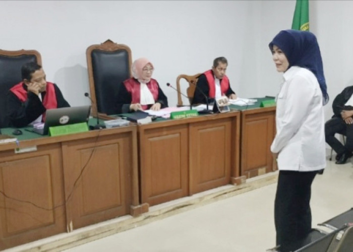 Eks Wawako Palembang Fitrianti Agustinda Akui Sedang Proses Cerai dengan Dedi di Tengah Skandal Korupsi PMI