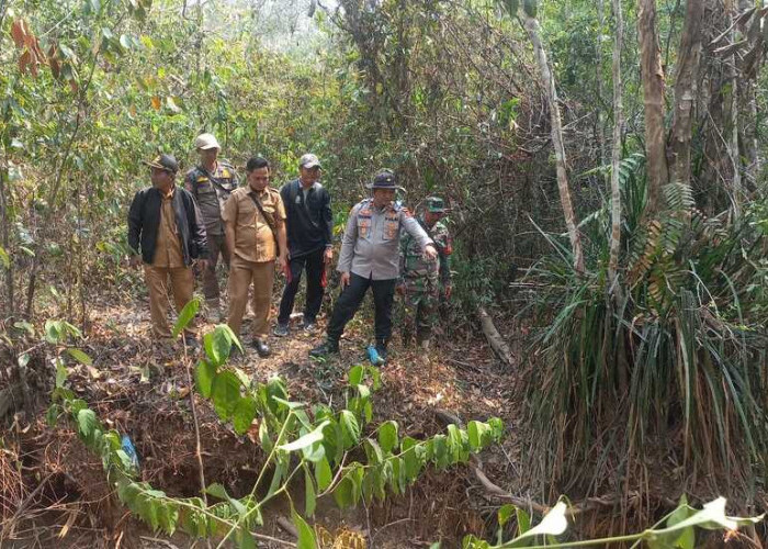 Kemunculan Beruang Hitam Resahkan Warga, Polsek Rambang Muara Enim Gelar Mitigasi Hari Kedua