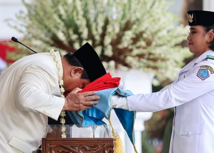 AMANAH, Paskibraka 2025 Bangga Kibarkan Merah Putih di Hadapan Presiden Prabowo Subianto