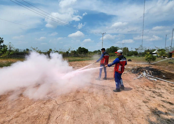 Antisipasi Kebakaran Lahan Meluas di Sekitar Tol Palindra, PT Hutama Karya Tambah Mobil Tangki Air