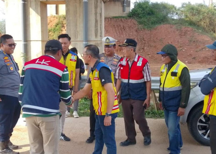 Urai Kemacetan di Jalintim, Tol Simpang Pulau Rimau Segera Operasi Fungsional