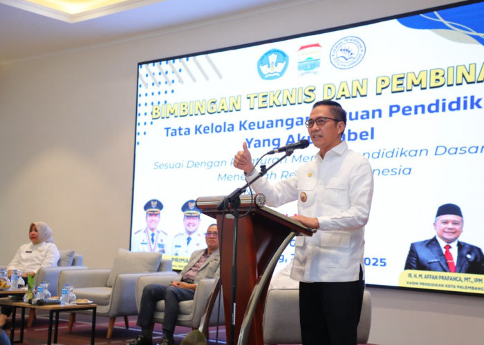 Ratu Dewa Buka Bimtek Tata Kelola Keuangan Sekolah, Tekankan Akuntabilitas dan Antipungli