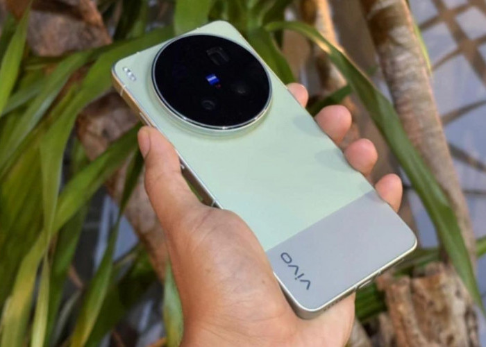 Vivo X300 Ultra Hadirkan Kamera Ultra Wide 50MP dan Layar AMOLED 144Hz