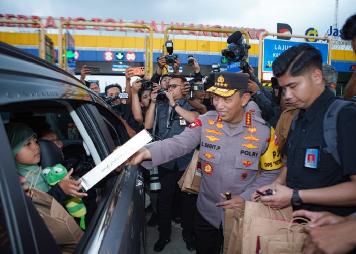 Cek Tol Kalikangkung, Kapolri Pastikan Mudik 2026 Aman dan Lancar