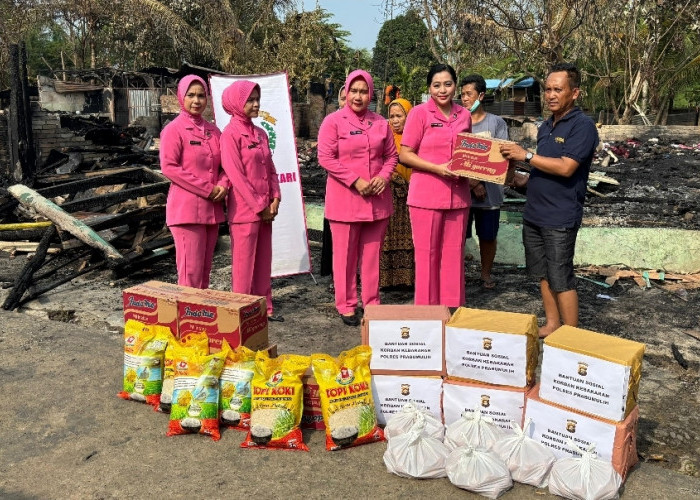 Pasca Kebakaran, Polisi dan Bhayangkari Prabumulih Bantu Korban di Patih Galung