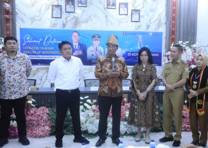 Menteri Supratman Kunjungi Posbankum 5 Ilir, Dorong Akses Keadilan Inklusif di Sumsel