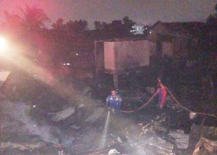 36 Jiwa Korban Kebakaran di Ibul Besar 3 Pemulutan Ogan Ilir, Kini Menumpang di Rumah Tetangga dan Kerabat