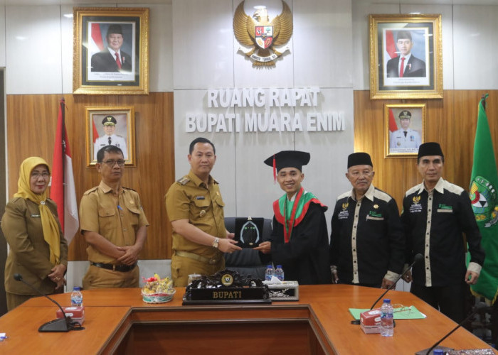 Pj Bupati Muara Enim Apresiasi Wisudawan Program SKSS, Generasi Muda Siap Berdaya dan Berkarya