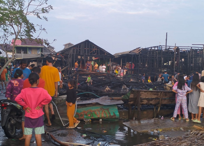 Api Hanguskan 3 Rumah Warga Desa Kuala Sungai Pasir Cengal OKI Saat Semua Penghuni Tertidur Lelap