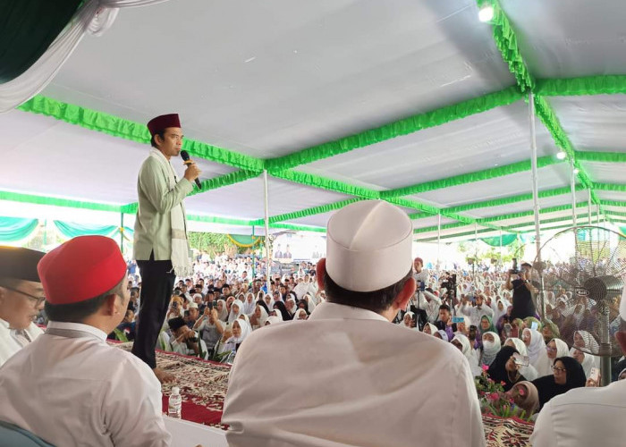 Ustaz Abdul Somad Bikin Warga Ogan Ilir Berdesakan Hadiri Tabligh Akbar Meriahkan Maulid Nabi Muhammad SAW