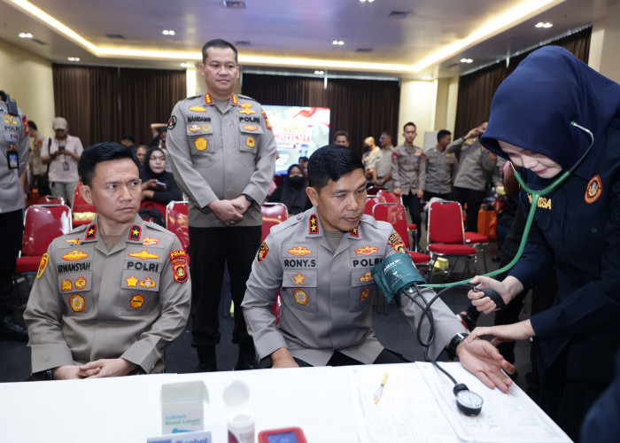 Sambut HUT ke-75 Humas Polri, Kapolda Sumsel dan 42 Jurnalis Gelar Donor Darah
