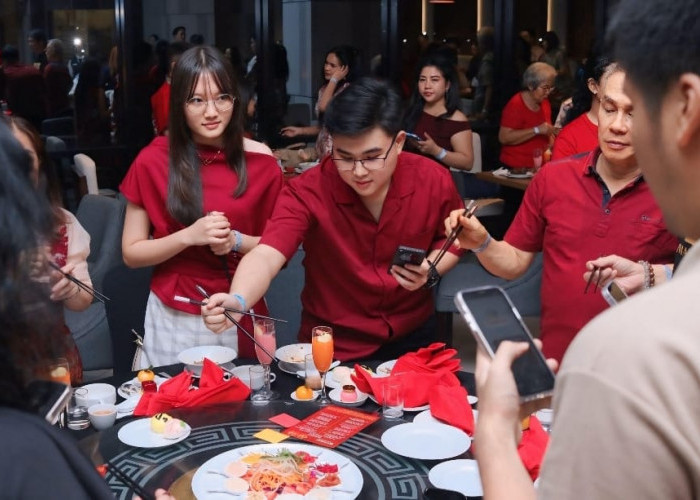Wyndham Opi Hotel Palembang Rayakan Imlek 2026 Lewat Prosperity Reunion Dinner