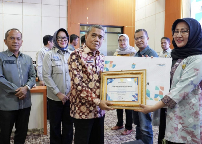 Balitbangda Ogan Ilir Berikan Penghargaan IGA ke OPD yang Paling Banyak Inovasi, Wabup Sampaikan Apresiasi