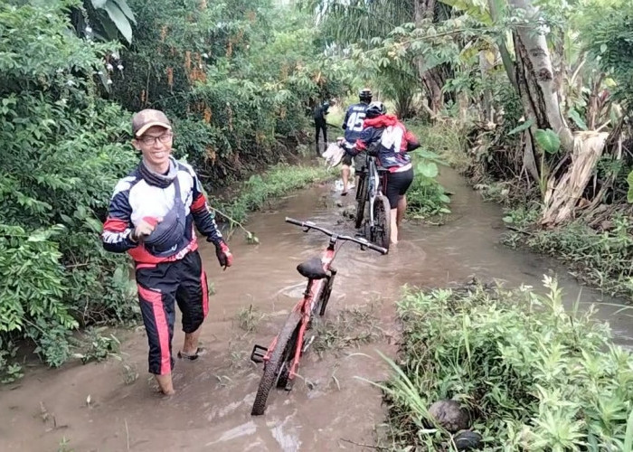 Ratusan Goweser Jajal Trek Empat Lawang