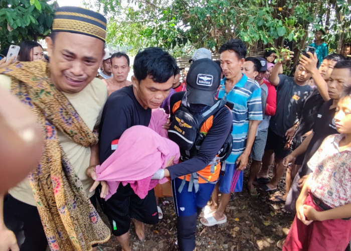 Bocah Tenggelam di Sungai Komering Ditemukan Meninggal Dunia Disambut Tangis Haru Keluarga 