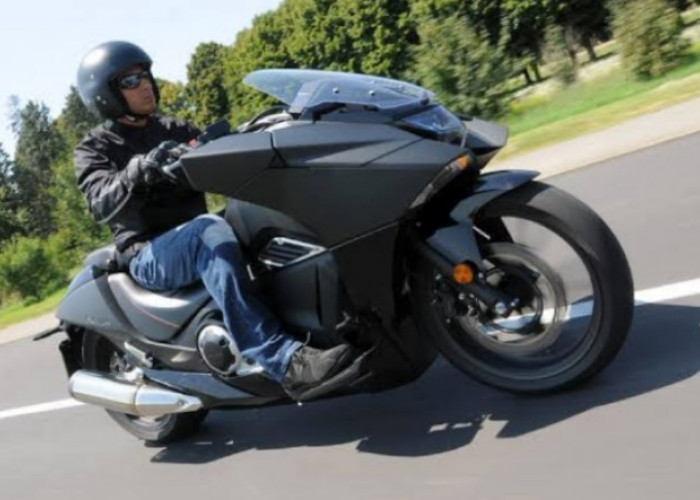 Review Honda NM4 Vultus: Moge Gambot Futuristis, Tampang Sangar Mirip Motor Batman