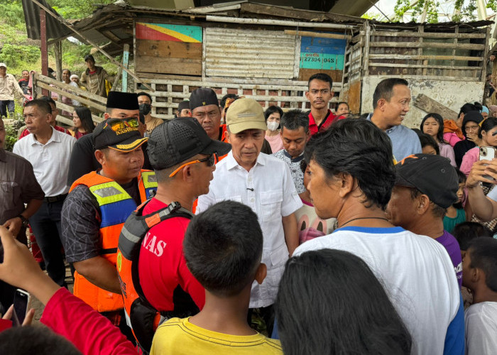 Wali Kota Palembang Ratu Dewa Datangi Keluarga 2 Bocah Tenggelam di Sungai Ogan, Beri Dukungan Moril 