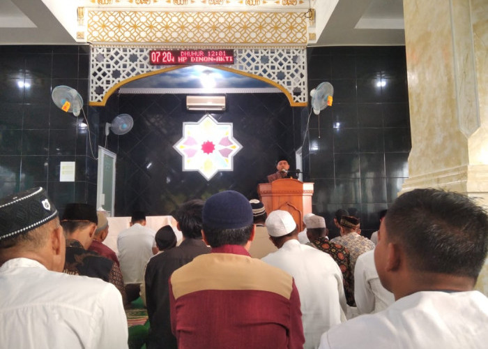 Ratusan Umat Muslim Shalat Ied Adha di Masjid Al Aqobah 7 Palembang